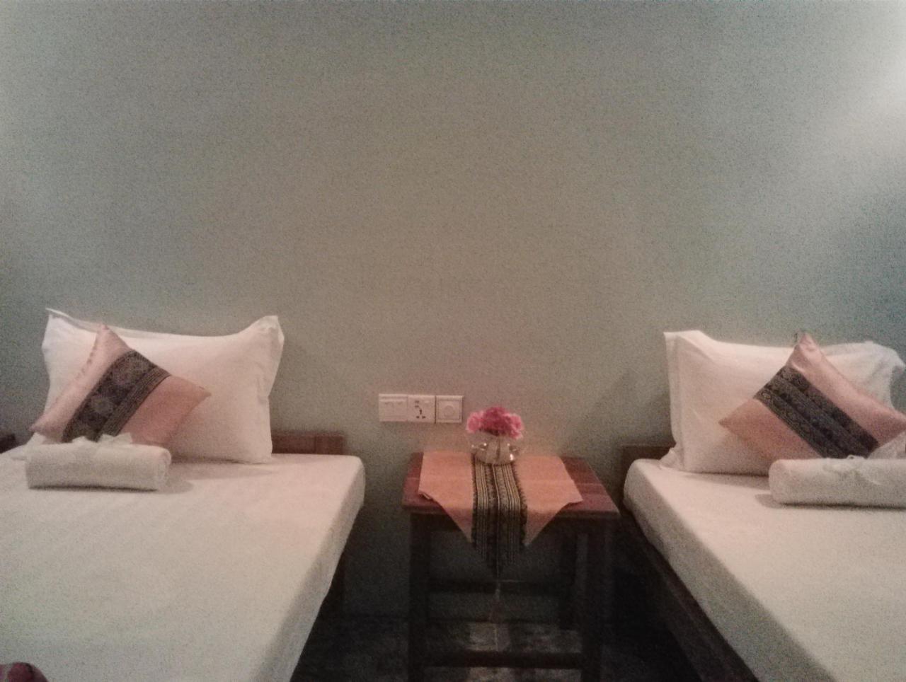 Hostel Roma Inn Калау Екстериор снимка