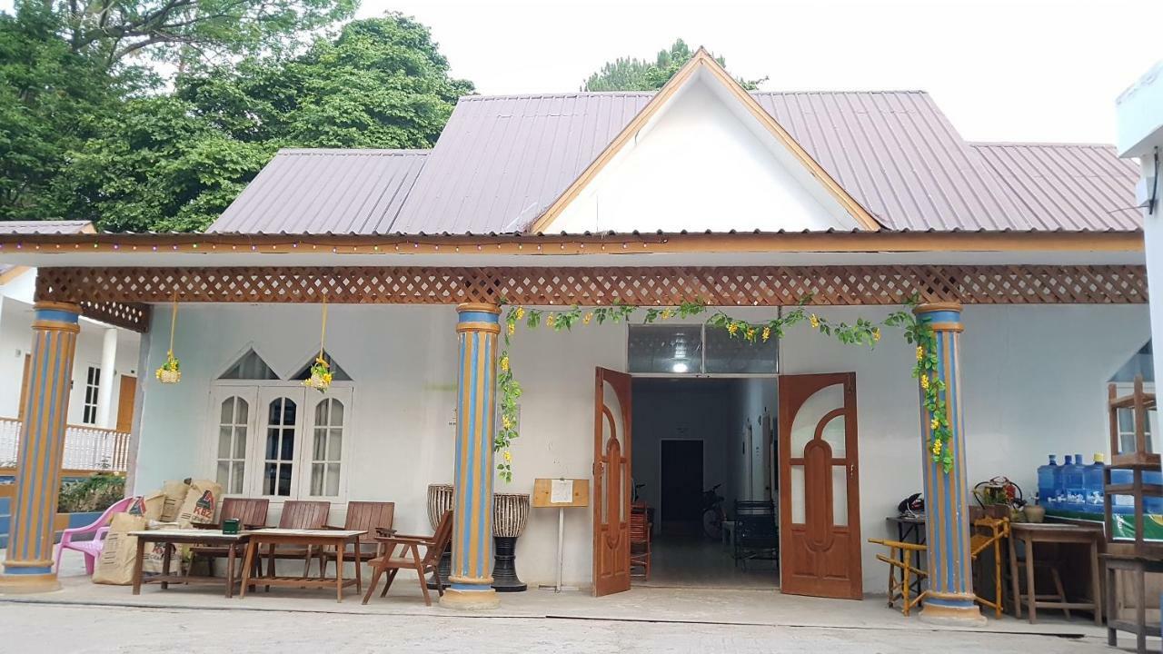 Hostel Roma Inn Калау Екстериор снимка
