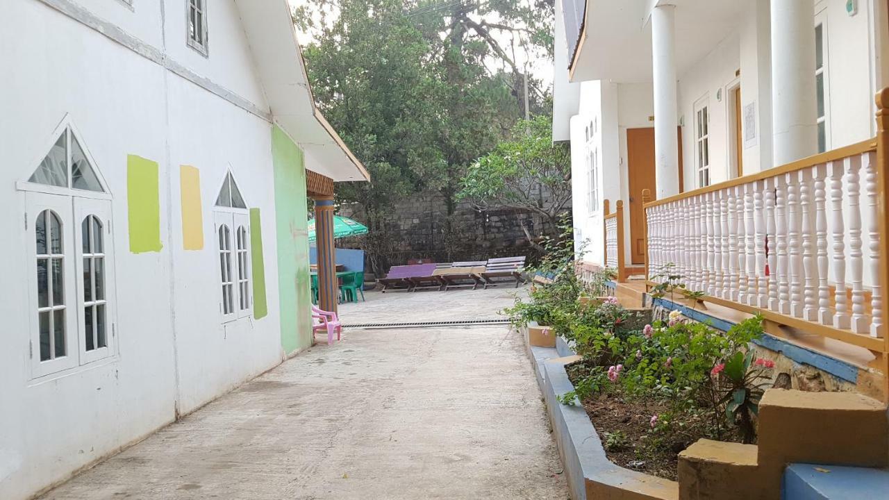 Hostel Roma Inn Калау Екстериор снимка
